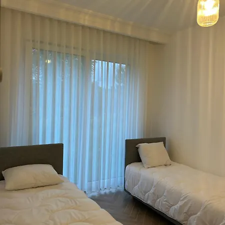 Forest Nad Morzem Z Jacuzzi 아파트
