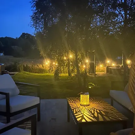 Forest Nad Morzem Z Jacuzzi