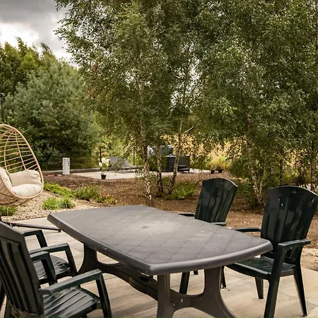 Forest Nad Morzem Z Jacuzzi 아파트 Ciekocino
