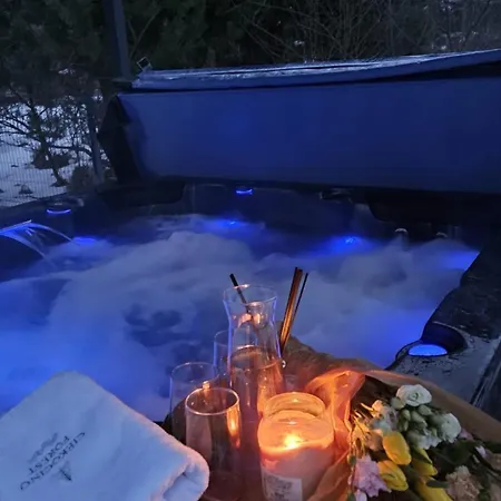 Forest Nad Morzem Z Jacuzzi