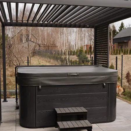 Forest Nad Morzem Z Jacuzzi 아파트 Ciekocino