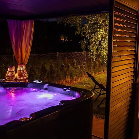 Apartmán Forest Nad Morzem Z Jacuzzi *